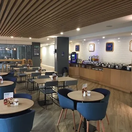 Готель Express Leeds Centre - Armouries By Ihg