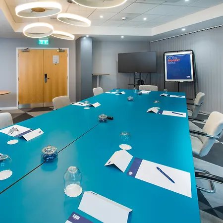 Готель Express Leeds Centre - Armouries By Ihg 3*