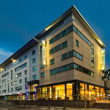 Готель Express Leeds Centre - Armouries By Ihg Лідс