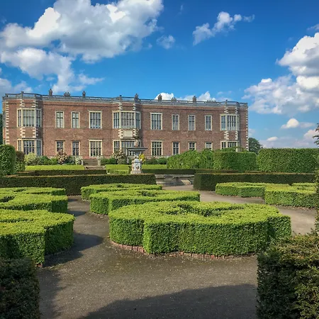 利兹市中心军械库智选假日酒店 酒店