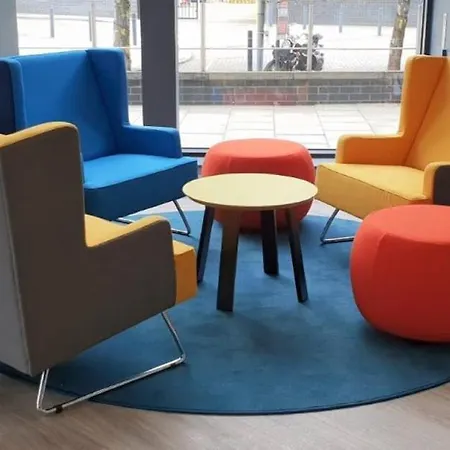 Готель Express Leeds Centre - Armouries By Ihg Лідс