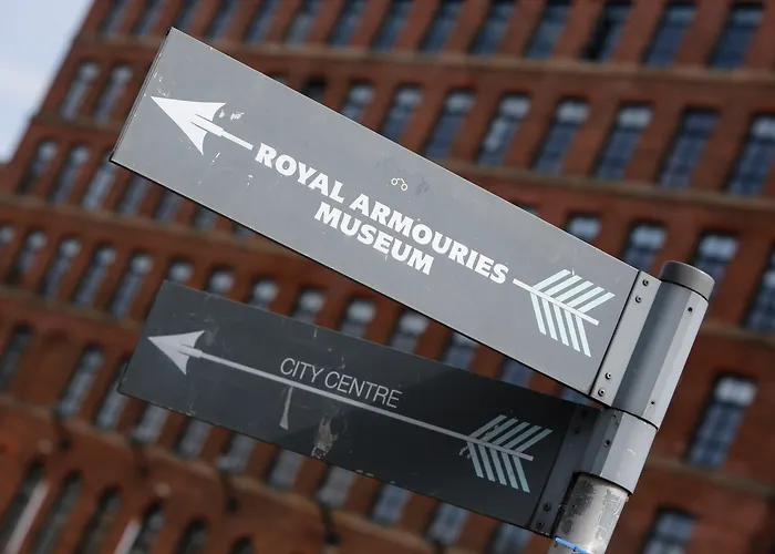 Express Centre - Armouries By Ihg