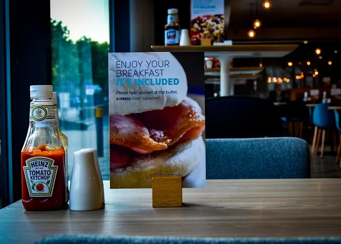 Express Centre - Armouries By Ihg Hotell 3*