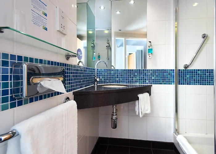 Express Centre - Armouries By Ihg 3*