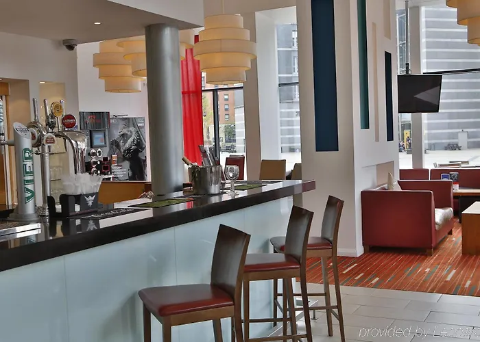 Hotel Express Centre - Armouries By Ihg 3*