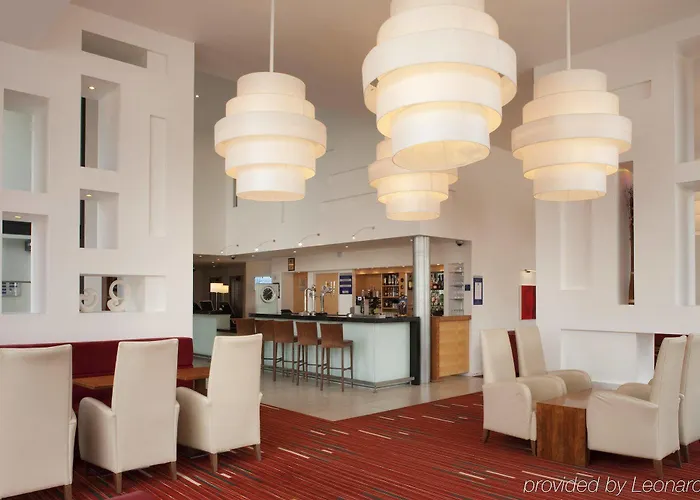 Express Centre - Armouries By Ihg