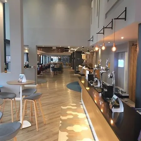 Express Centre - Armouries By Ihg Otel