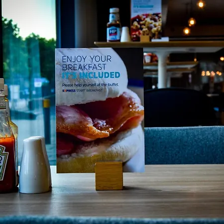 Express Centre - Armouries By Ihg Otel 3*