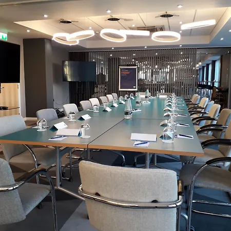 Otel Express Centre - Armouries By Ihg