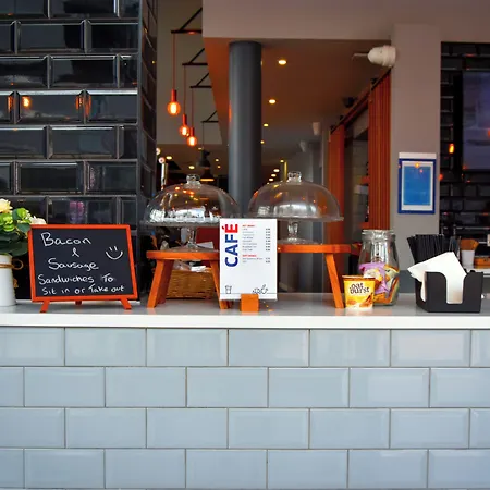 Otel Express Centre - Armouries By Ihg 3*