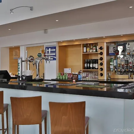 Express Centre - Armouries By Ihg