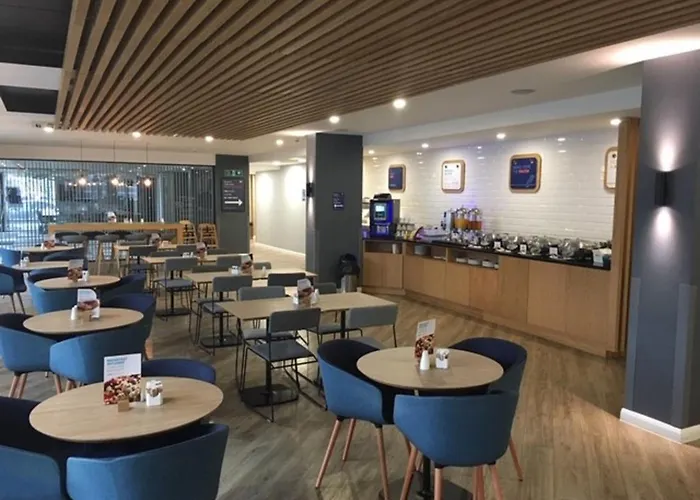 Hotel Express Centre - Armouries By Ihg